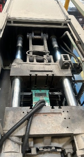 Sandretto 200 Ton Injection Molding Machine -1